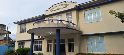 Frente do prédio da Escola de Enfermagem Magalhães Barata (EEMB), que este ano celebrou 80 anos de fundação.